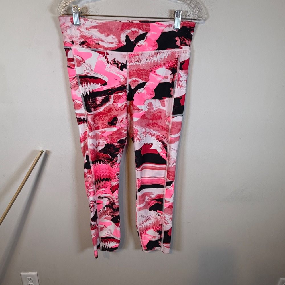 Under Armour Womens Leggings HeatGear Compression Pink Camo Large